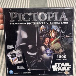 Star Wars Pictopia Trivia Game‎